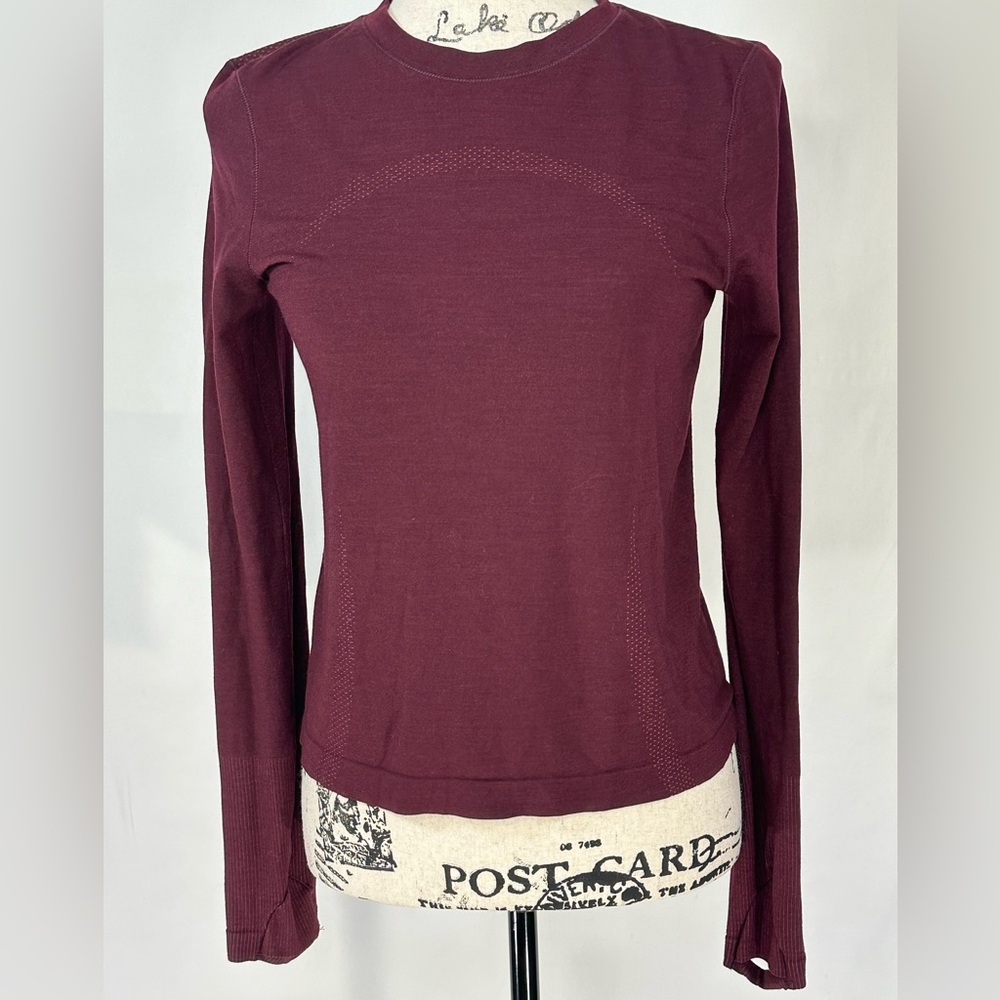 Lululemon Sz 8 Swiftly Wool Long Sleeves Shirt Pullover Burgundy Athletic Gym